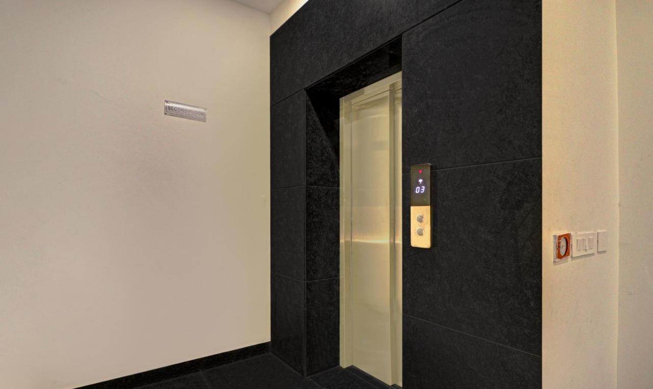 Treebo Delmont Hotel Zirakpur Exterior photo