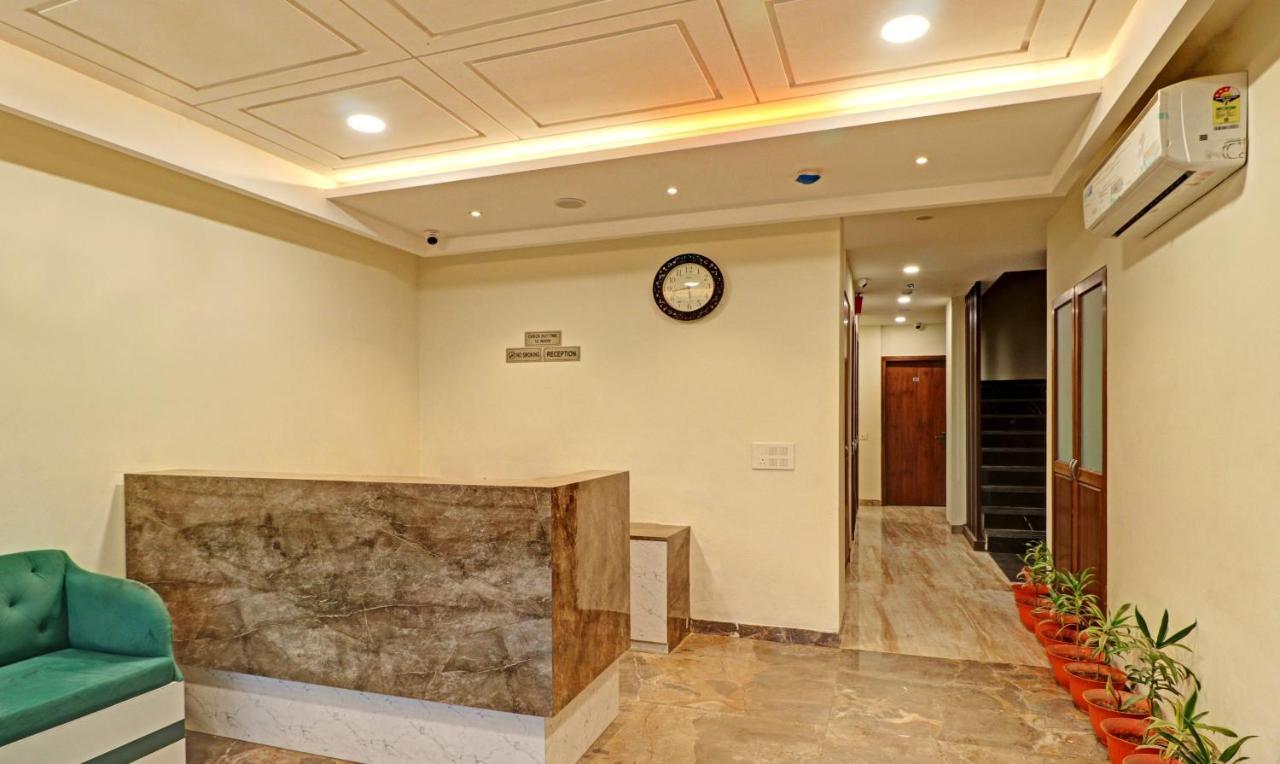 Treebo Delmont Hotel Zirakpur Exterior photo